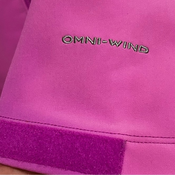 Columbia Women's Fuschia‎ Ski Jacket. Size XS - Picture 6 of 8